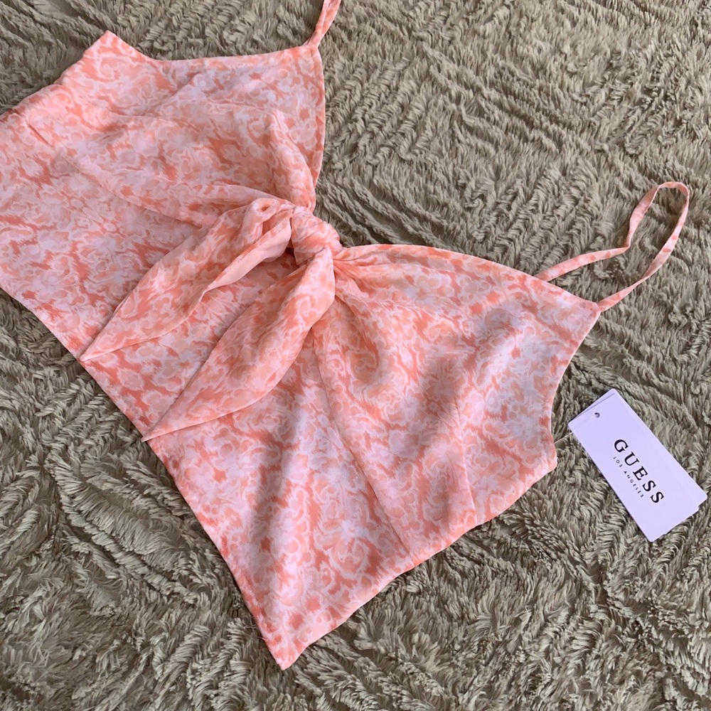 🆕 GUESS - Crop Top